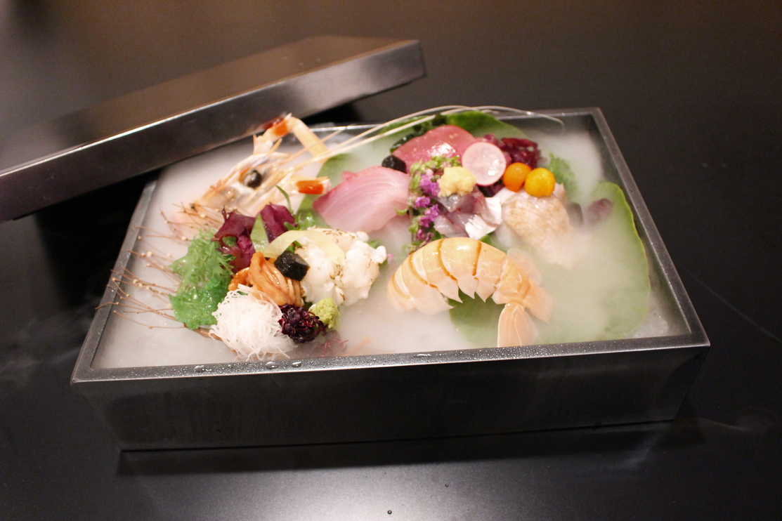 夕食お刺身イメージ