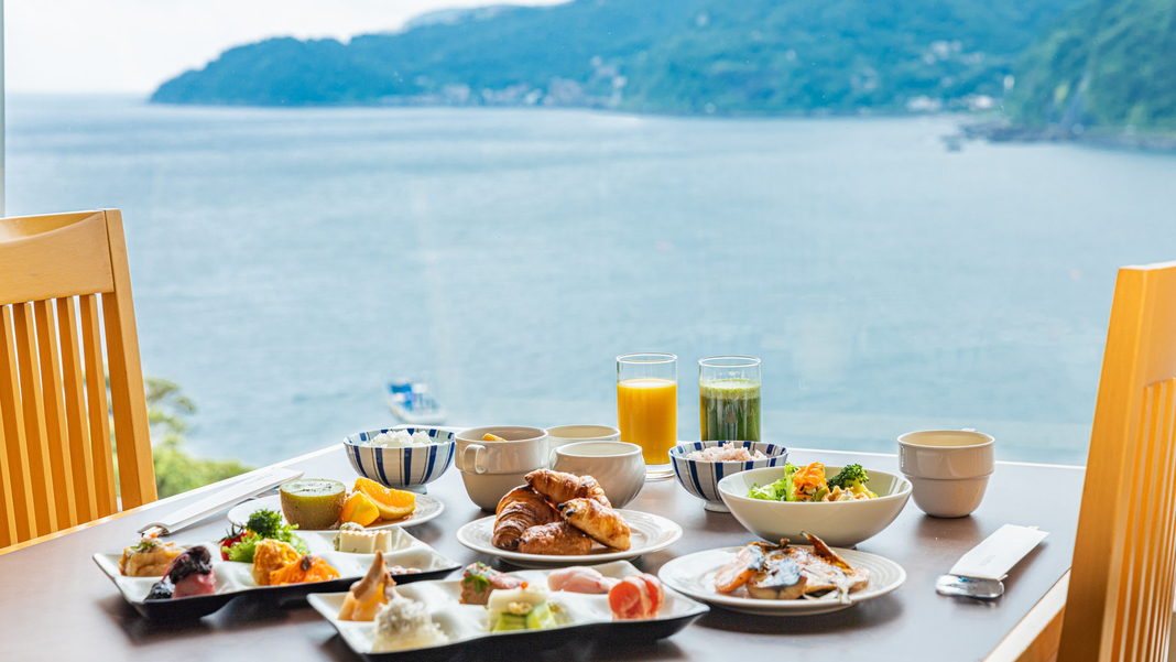海を見ながら朝食