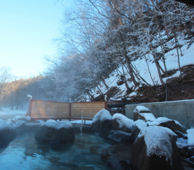 巨岩の湯　雪景色