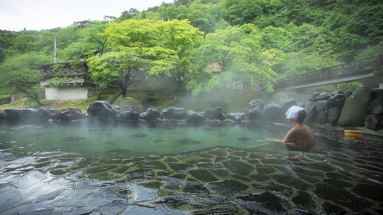 混浴露天風呂「大沢の湯」
