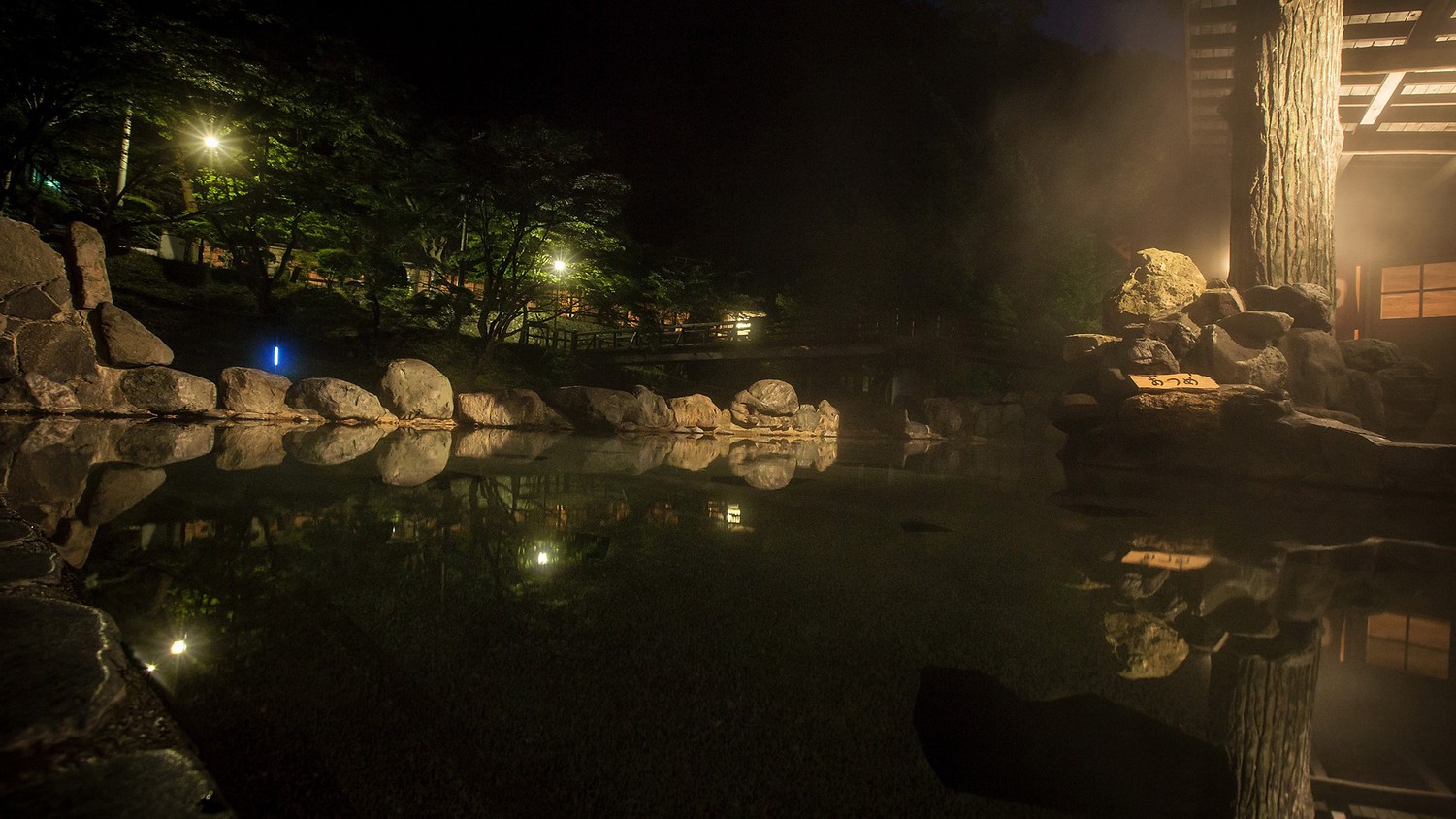 夜の露天風呂