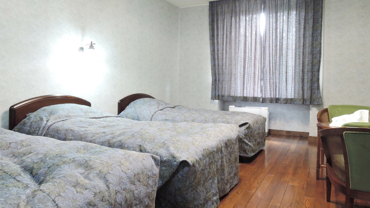 Hotel Fusch The 2-star Hotel Fusch offers comfort and convenience whether youre on business or holiday in Kitaakita. Both business travelers and tourists can enjoy the propertys facilities and services. Facilit