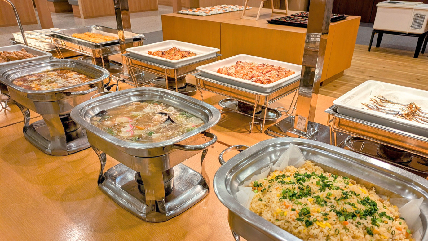 夕食バイキングメニュー（一例）