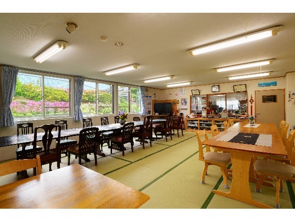 Minshuku Ishibashi Located in Hachinohe, Minshuku Ishibashi is a perfect starting point from which to explore Aomori. Both business travelers and tourists can enjoy the propertys facilities and services. Free Wi-Fi in 
