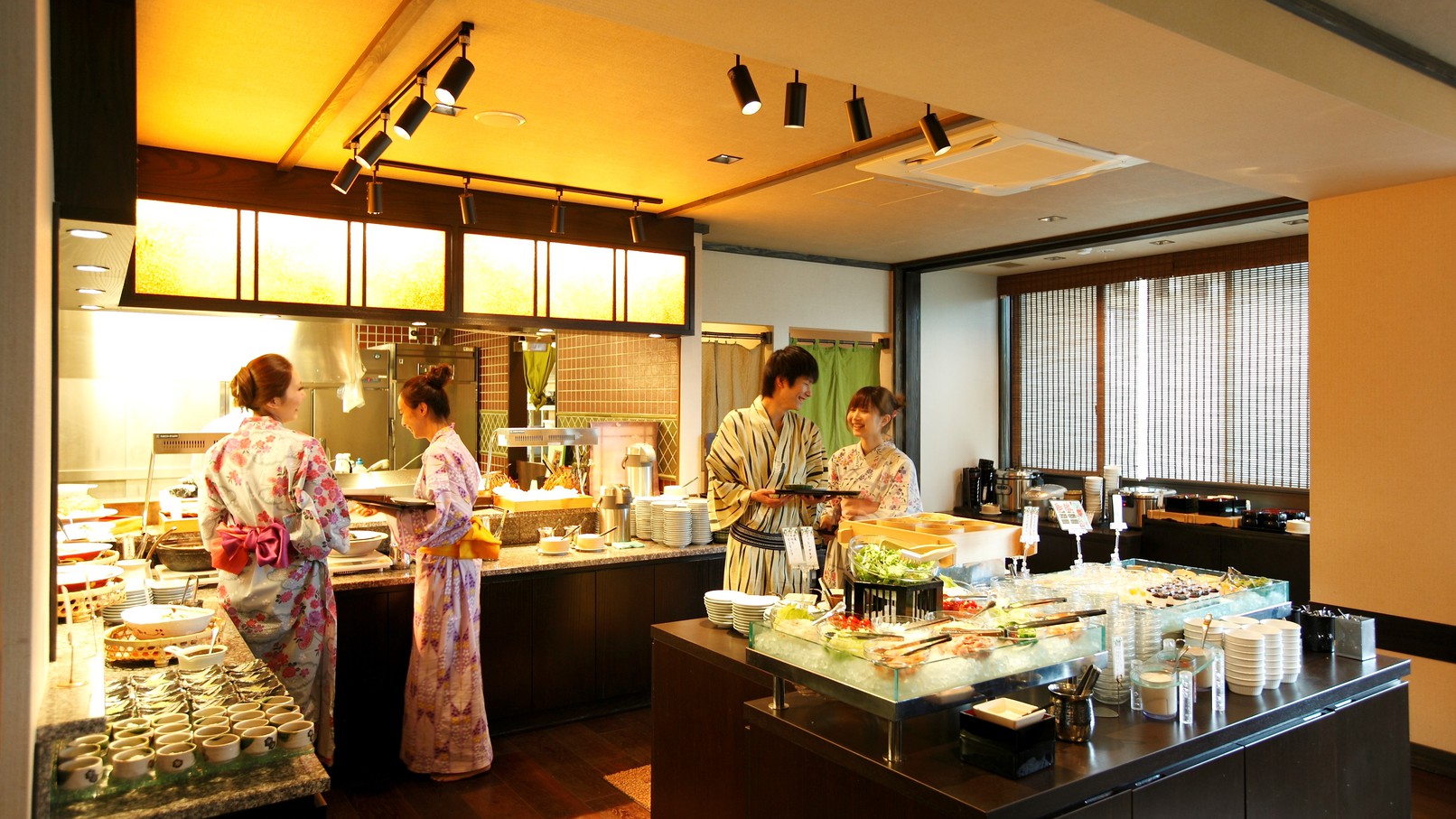 夕食：おばんざいコーナー※イメージ