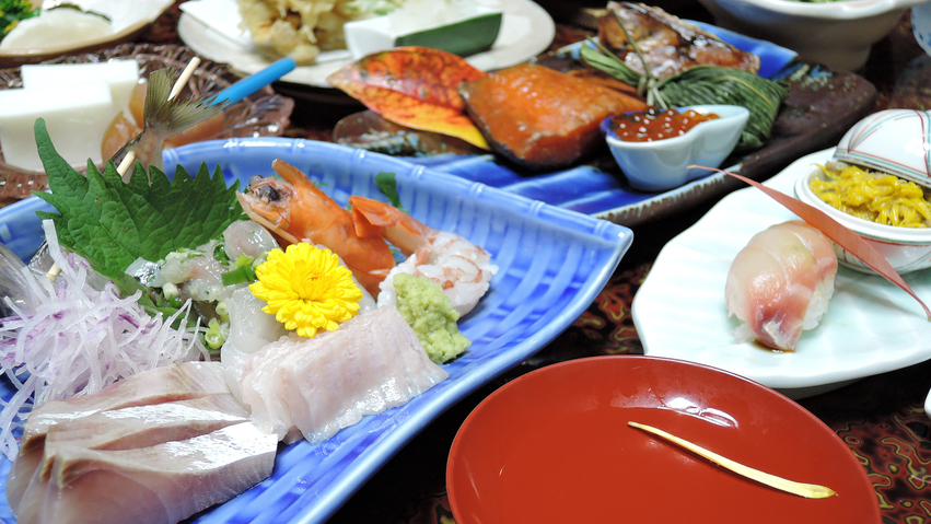 *【夕食一例／スタンダード】手作りにこだわったお食事は、大変ご好評いただいております。