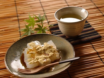 【夏】季節のおもてなしわらびもち