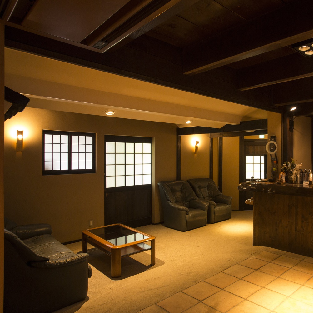 和モダンのロビー