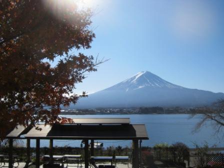B型からの富士と湖