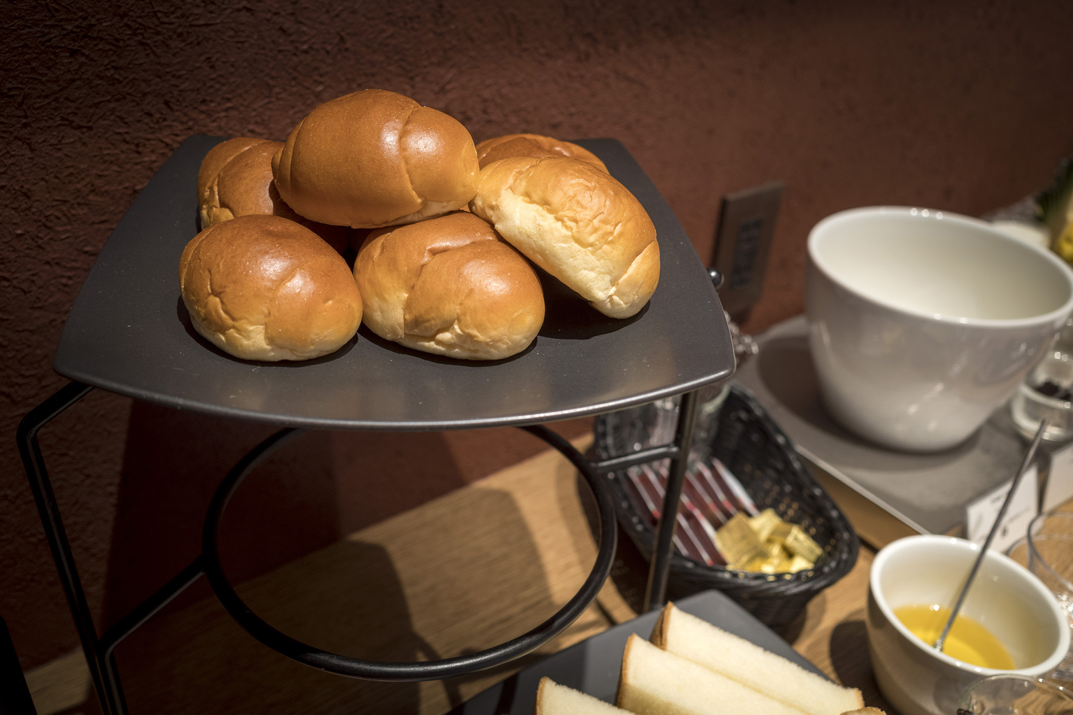 バターロールと食パン