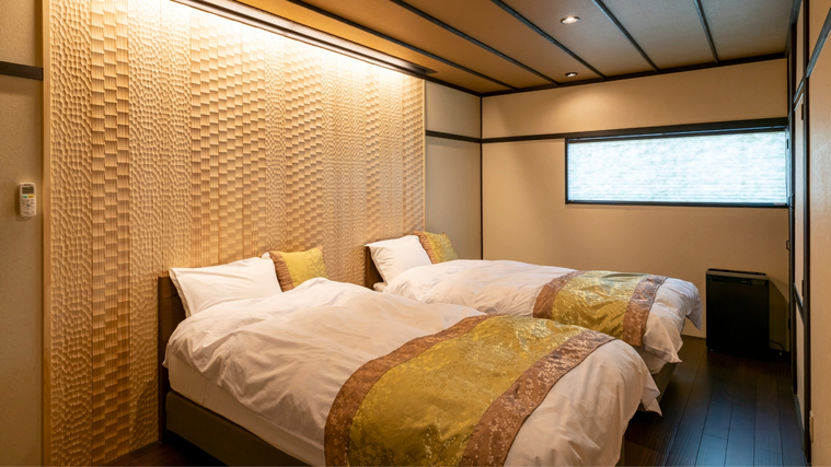 2F和洋室＜雅-miyabi＞のベッドルームです。シモンズ製のベッドでぐっすりお休みいただけます。