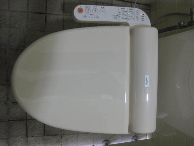 温水洗浄便座男子用トイレ