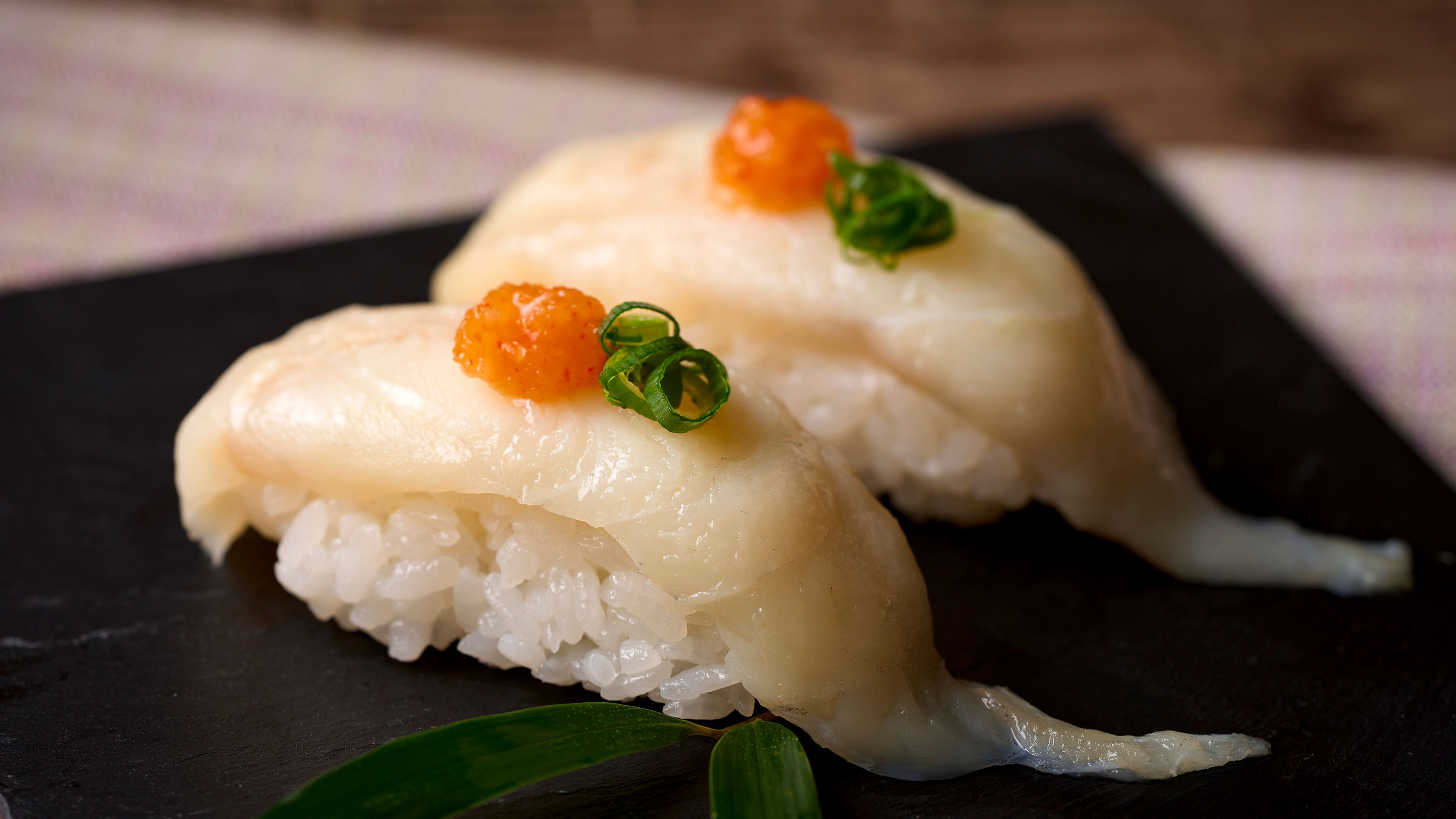 輪島産ふぐ握り（ご当地グルメ）※イメージ