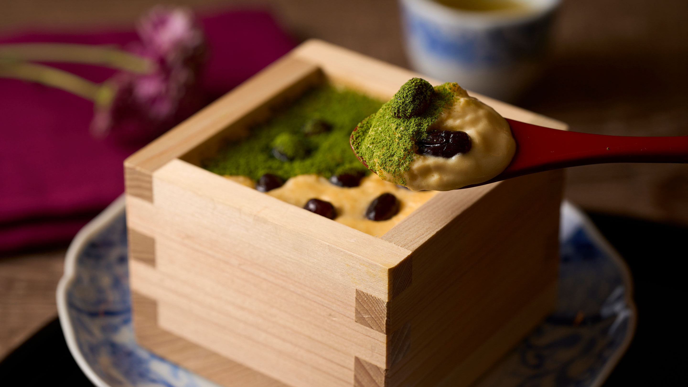 抹茶2色ティラミス（ご当地グルメ）※イメージ