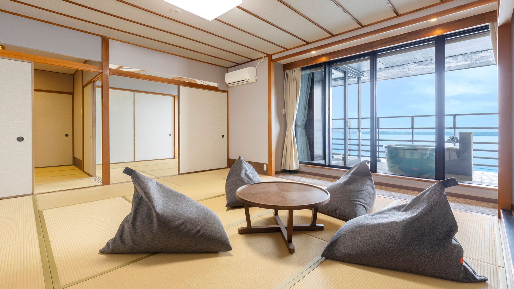 スーぺリア露天風呂付和室2間 シャワーのみ※客室の一例/画像の浴槽は温泉ではございません