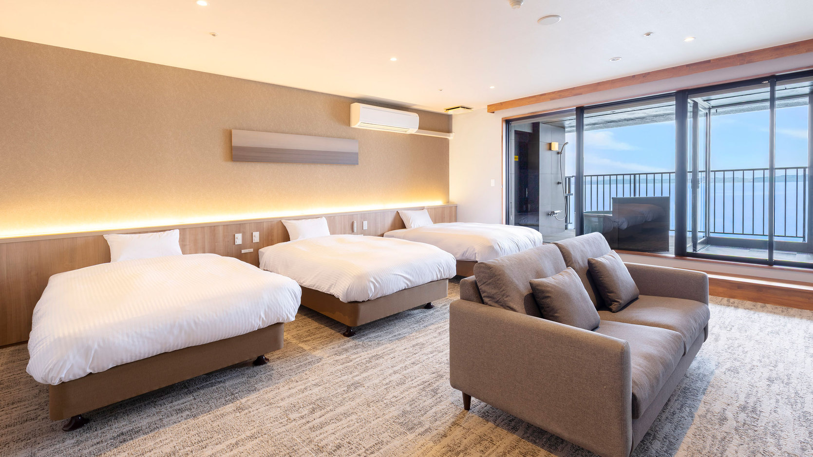 スーぺリア露天風呂付トリプル 内風呂あり※客室の一例/画像の浴槽は温泉ではございません