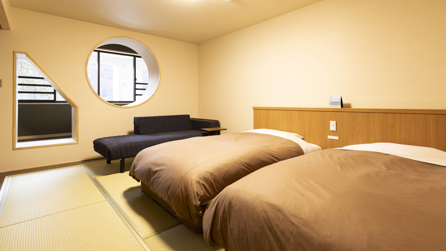 エアウィーヴ快眠ルーム スタンダード和ベッドツイン3名定員※客室の一例