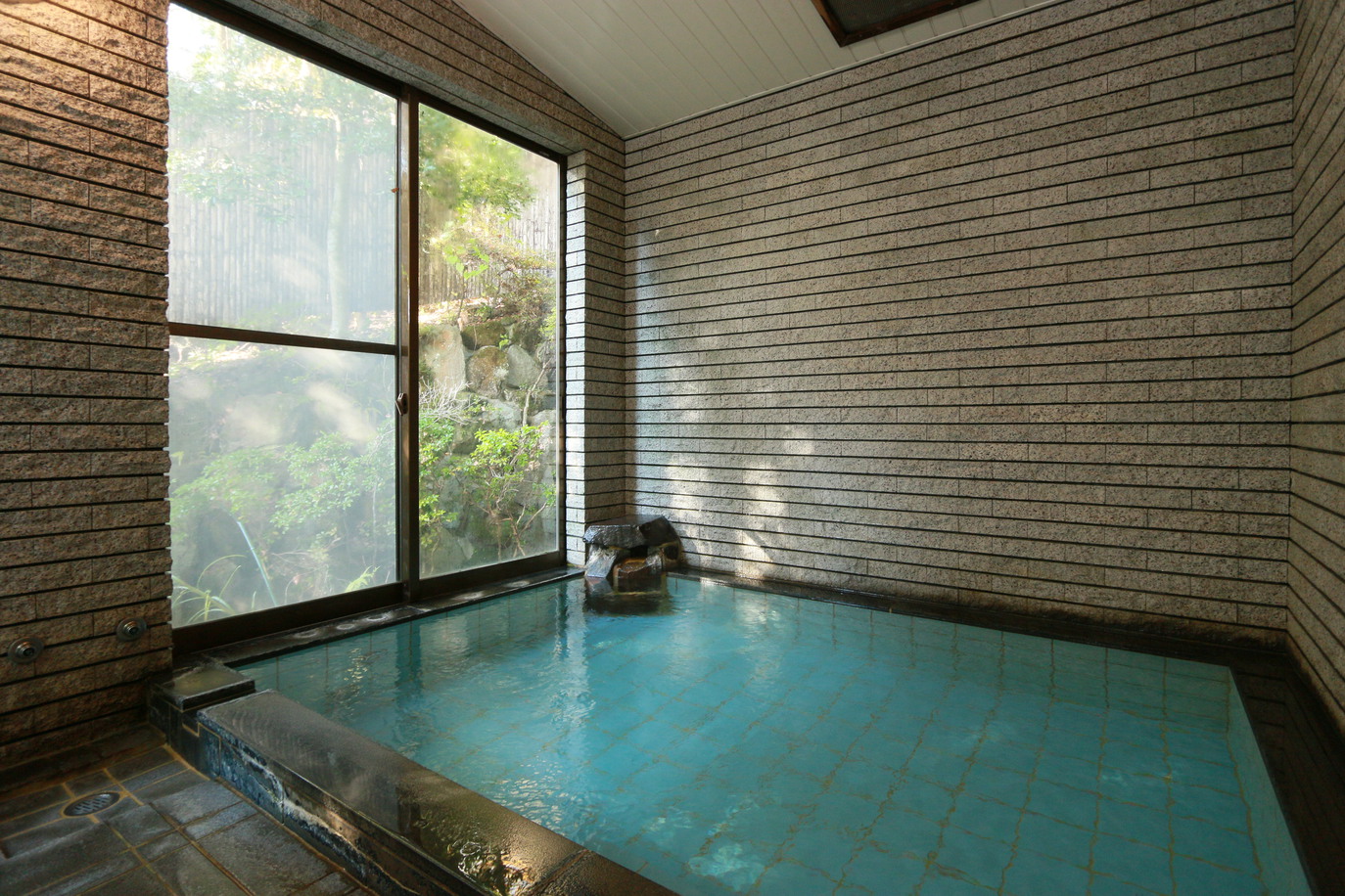 This photo about Hakone Sengokuhara Onsen Kintokisan-so shared on HyHotel.com