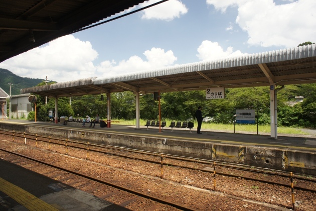 勝山駅ホーム