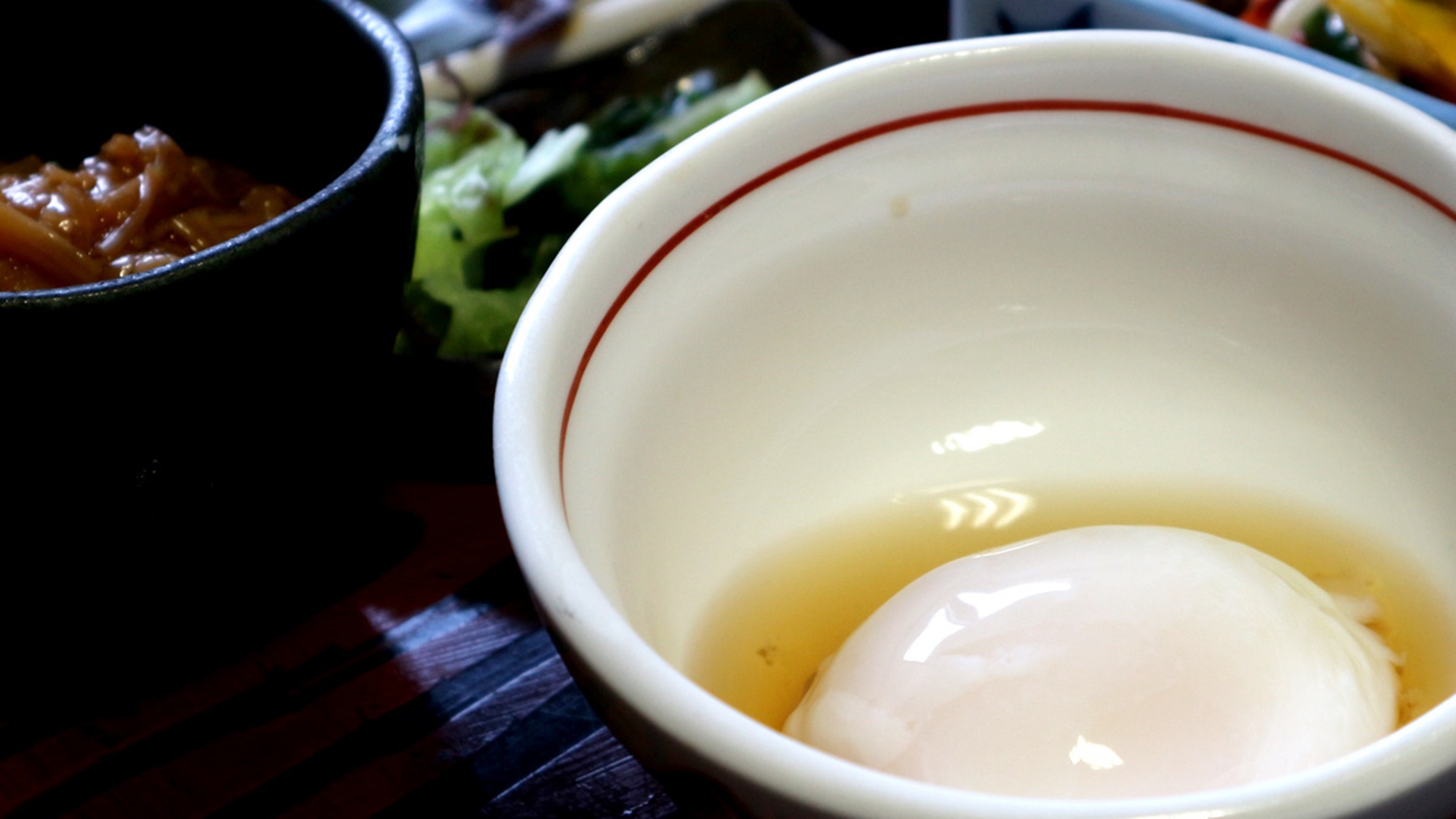 *朝食一例/温泉名物、温泉玉子。ごはんにかけても、そのままでも美味しい一品。