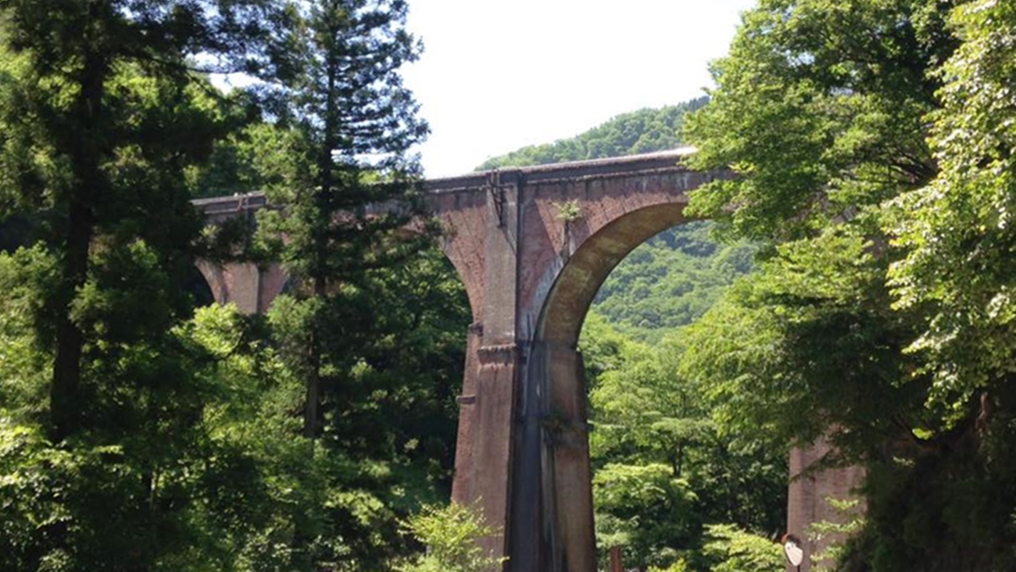 *周辺／横川駅から軽井沢駅の間を結んだ旧碓氷線のめがね橋