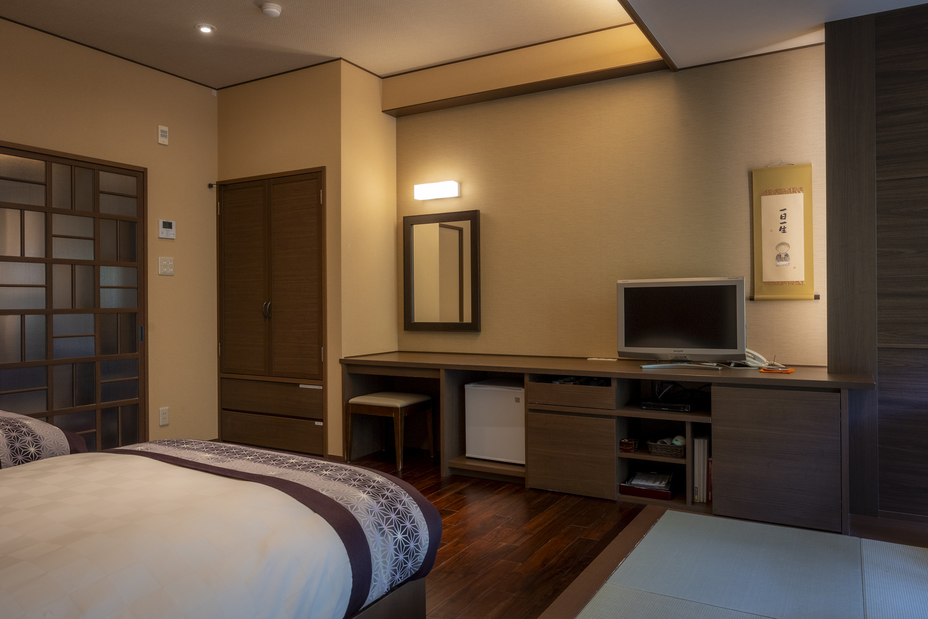 モダン和洋室16畳【常陸】