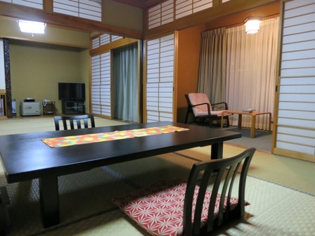 特別客室「御幸」和室１６帖＋広縁