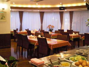朝食会場