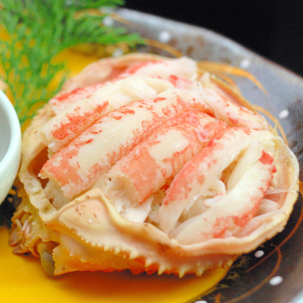 セコガニは身出ししてお出しします。食べ易いけど、特大サイズって判り難いのが玉に瑕（きず）・・・。