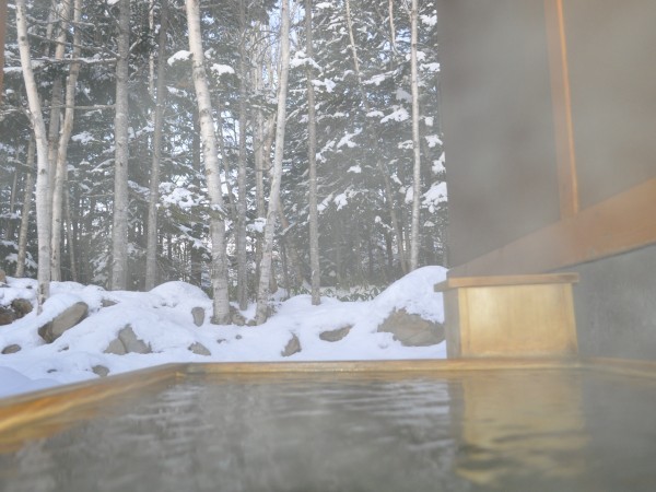 離れ棟 客室露天風呂 冬期イメージ
