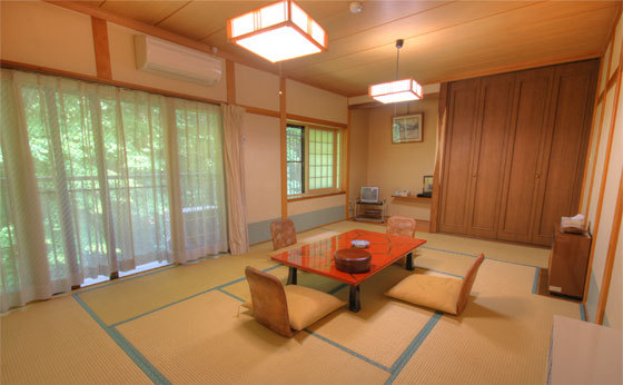 和室10畳[トイレ付]