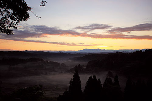 Ryokan Myojo Located in Tokamachi, Ryokan Myojo is a perfect starting point from which to explore Niigata. The property offers a wide range of amenities and perks to ensure you have a great time. Take advantage 