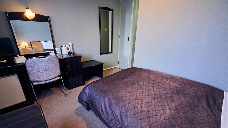 セミダブルルーム