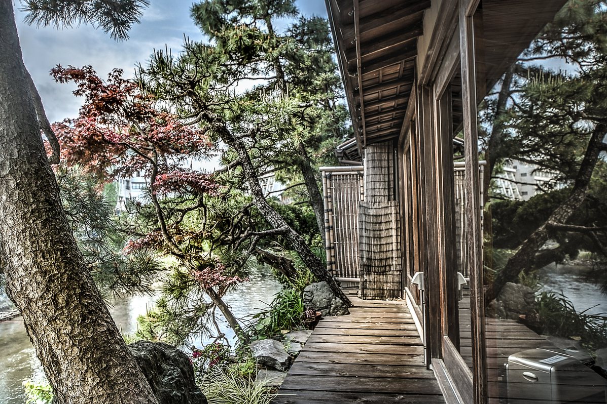 balcony