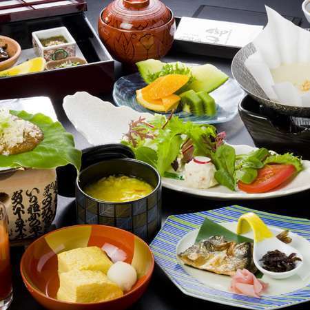 Gero Onsen Kaisekiyado Suihoen Ideally located in the Gero area, Gero Onsen Kaisekiyado Suihoen promises a relaxing and wonderful visit. Offering a variety of facilities and services, the property provides all you need for a good n