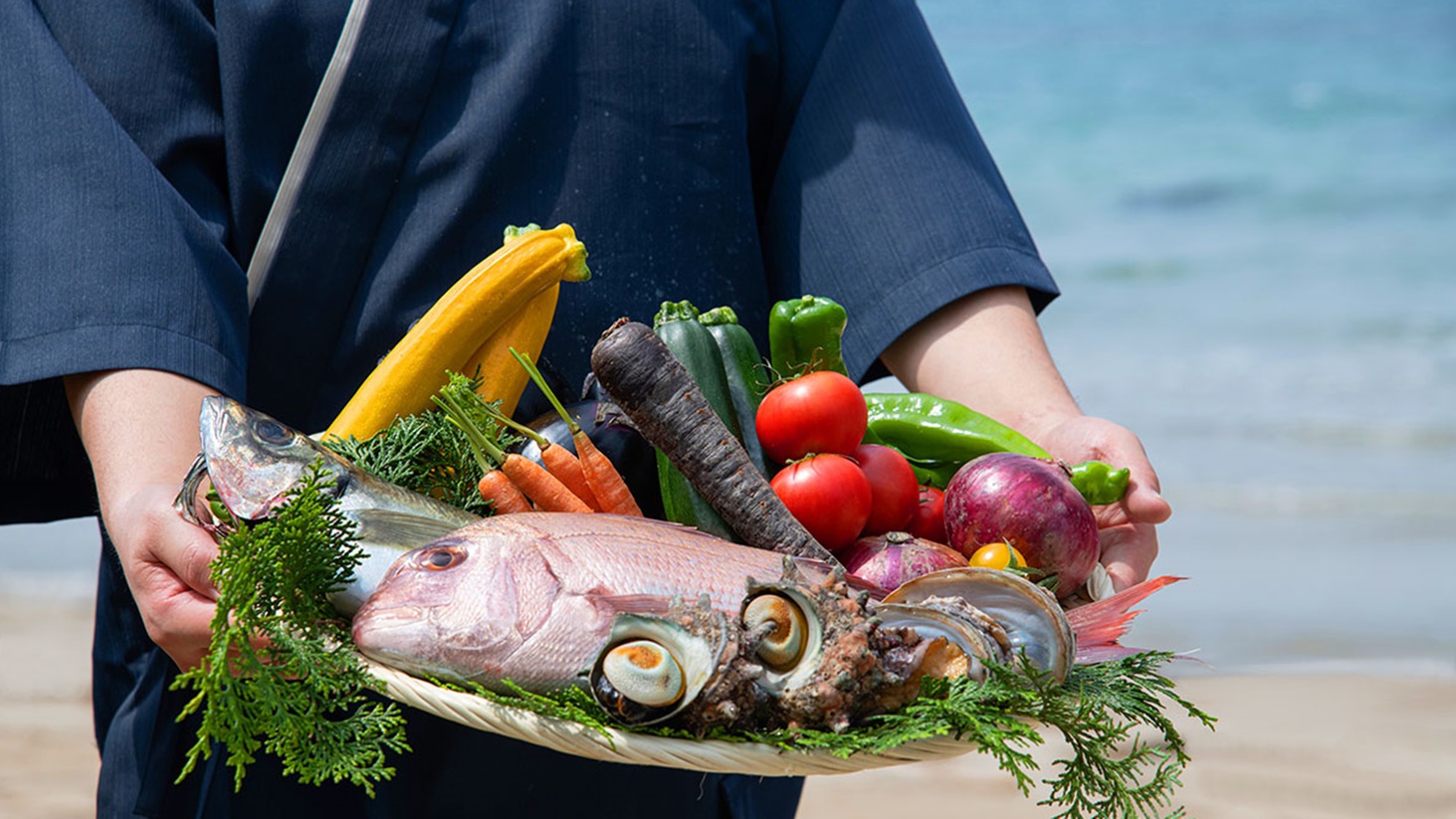 ＊玄海灘で獲れた旬の海の幸・旬の食材の数々。料理長が腕によりをかけて皆様にお出しします。