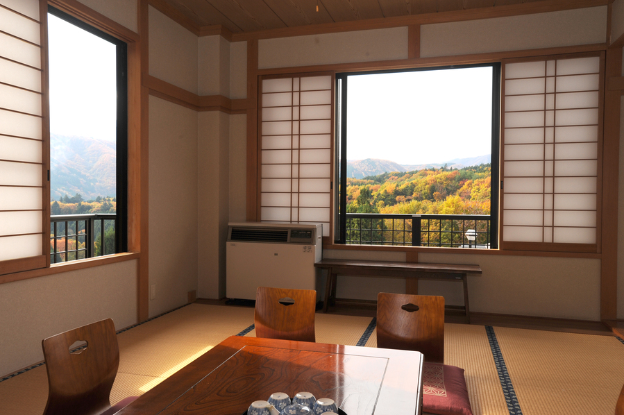 部屋からの景色秋