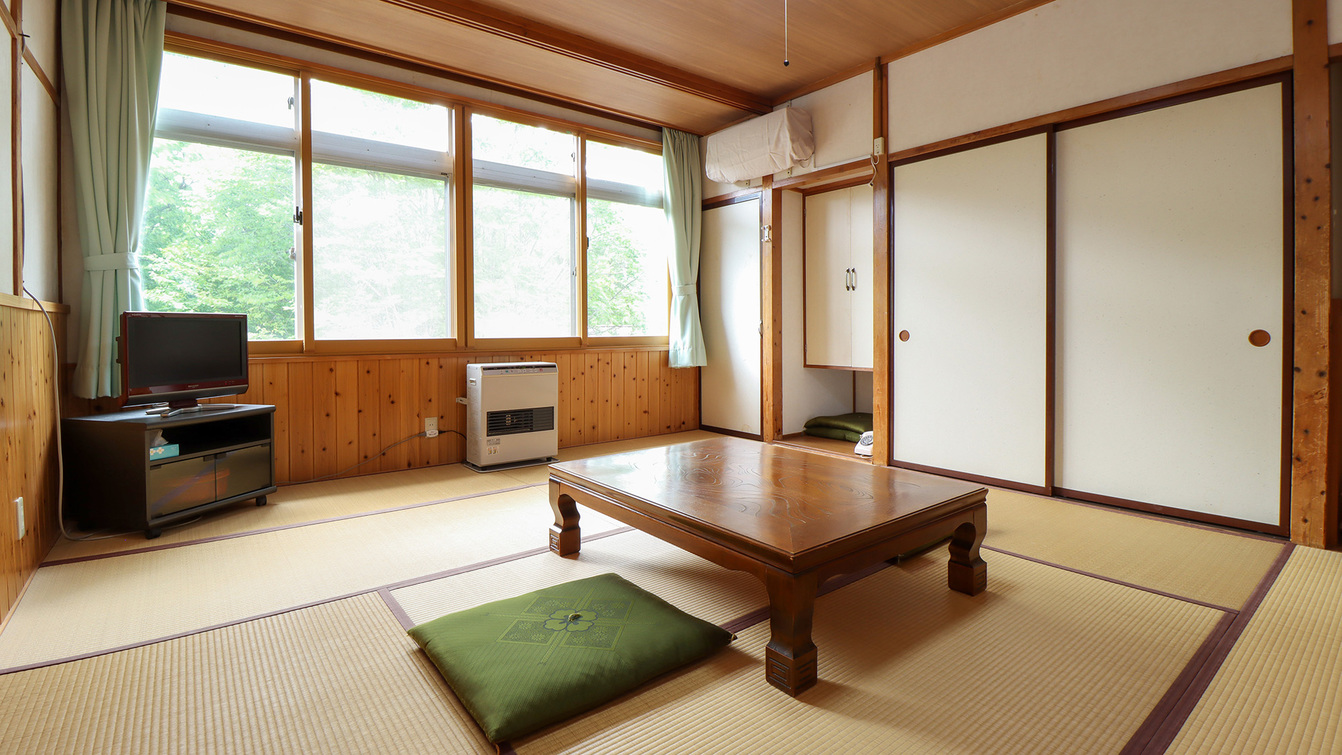 #10畳和室合宿はもちろん観光の方にもおすすめのお部屋です♪
