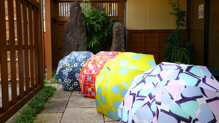 雨でも気分は晴れやかに