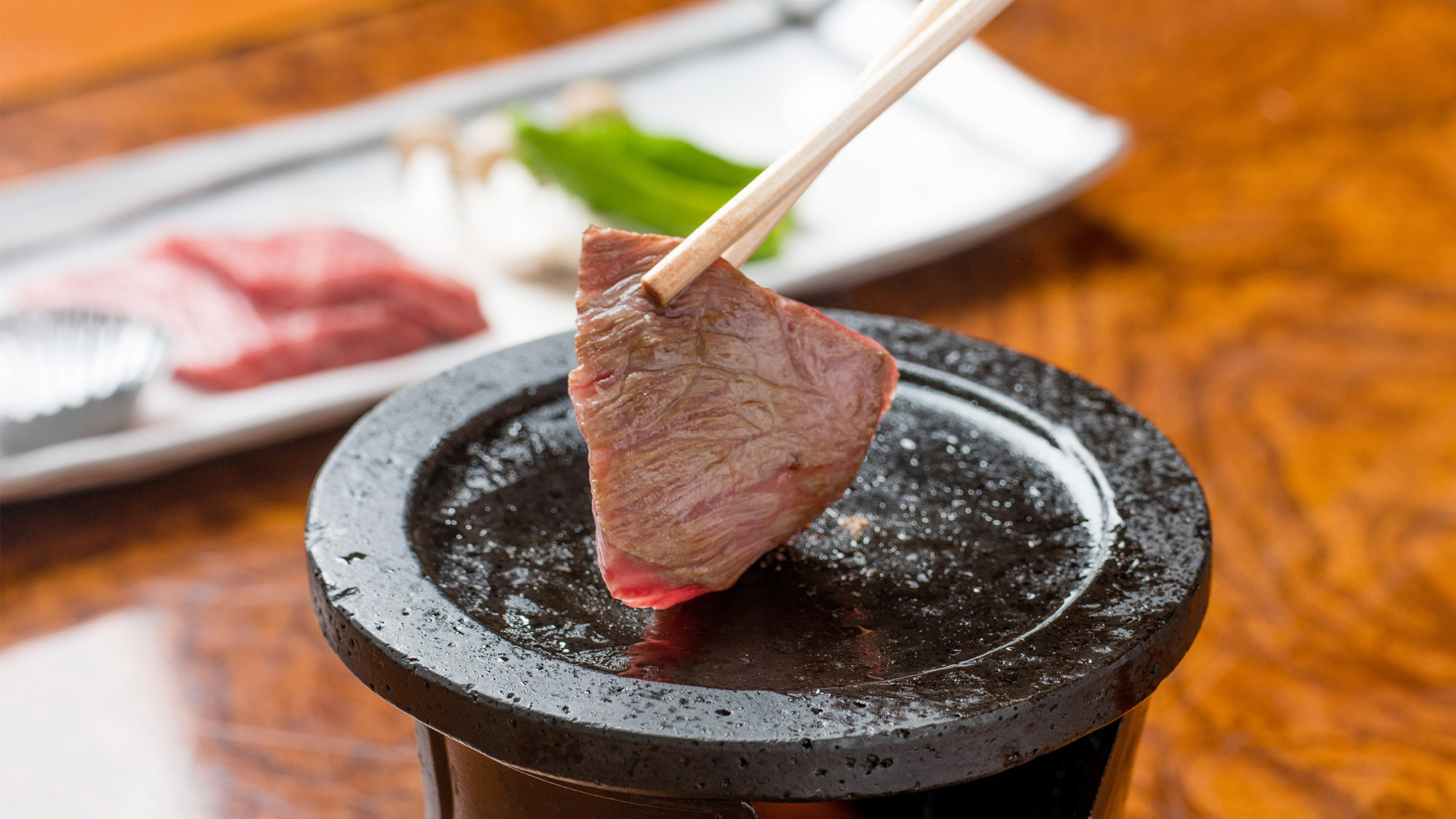 ・＜お食事＞常陸牛の石焼は絶品です♪お好みの焼き加減でどうぞ