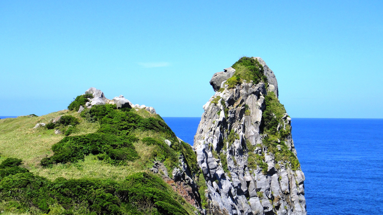 *【猿岩】神話の舞台にもなり壱岐島が流れてしまわれないよう神様が建てた「八本柱」の一つ。