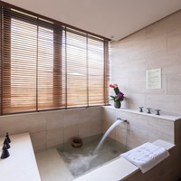 【基本料金】全室温泉風呂完備、大浴場、ミニバー無料！