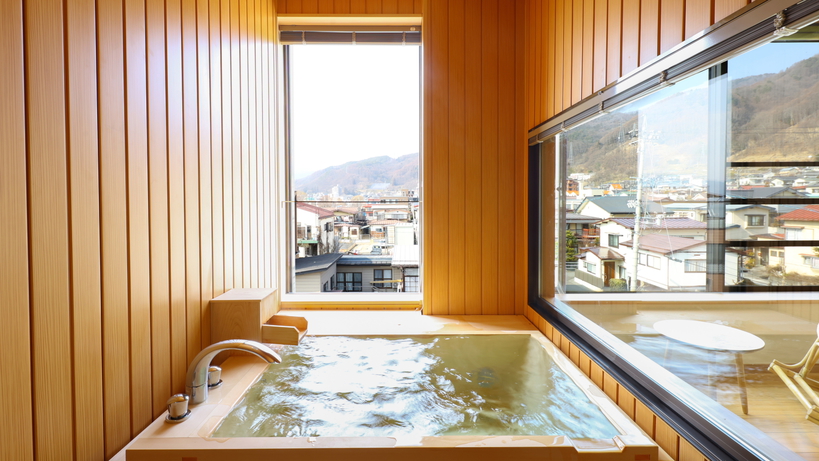 【温泉展望風呂付き客室街側305】