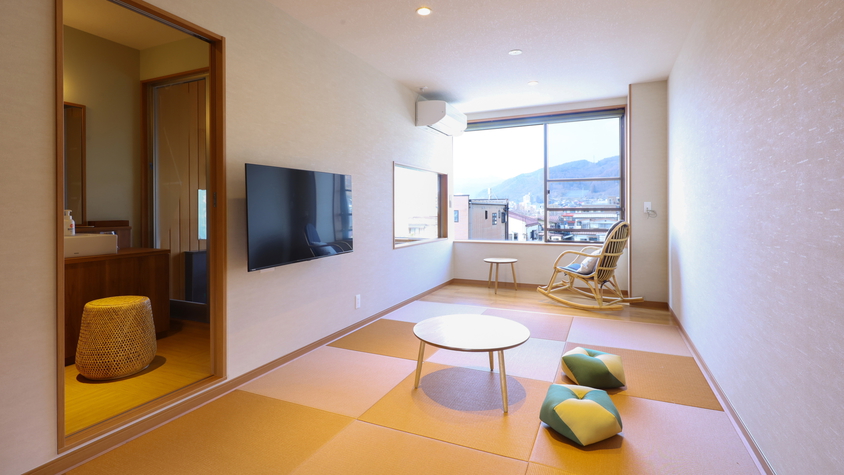 【温泉展望風呂付き客室街側303】