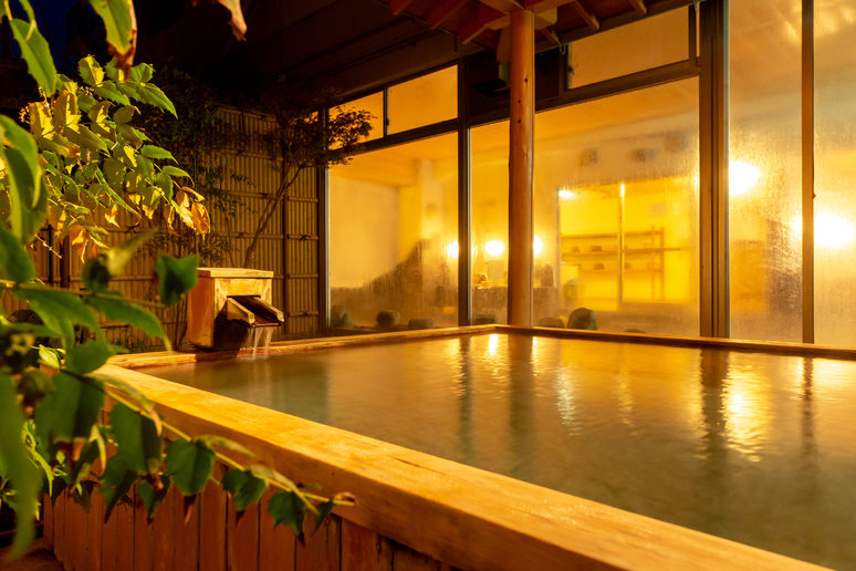 This photo about Kami-Suwa Onsen Suwako En shared on HyHotel.com