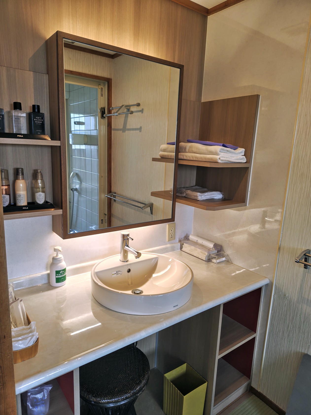 露天風呂付き客室洗面台