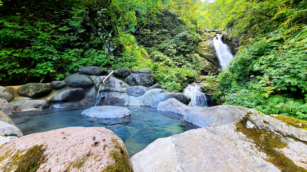 【温泉・源流滝見風呂】