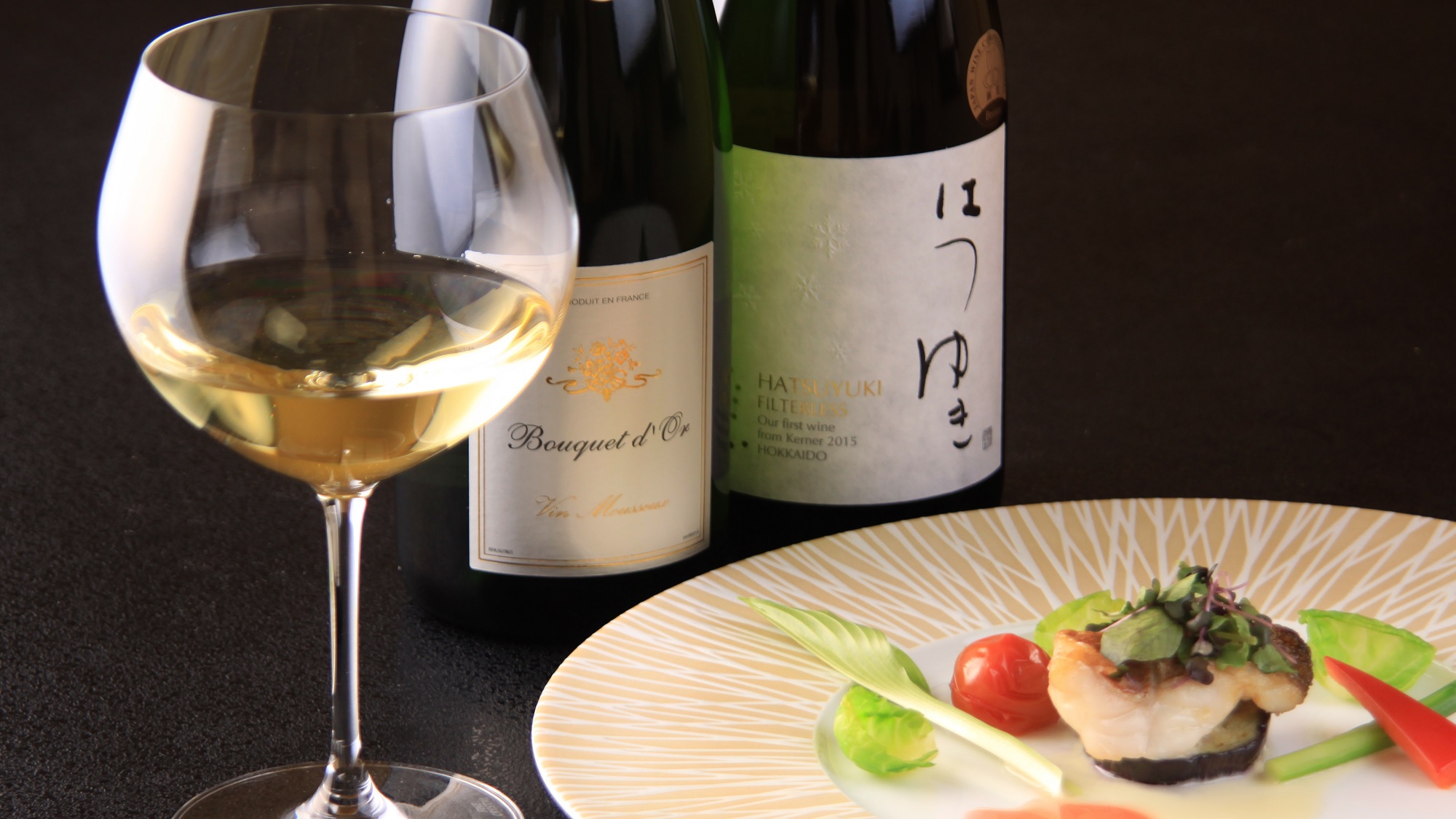 【料理&お酒のマリアージュ】厳選したワインや日本酒等のペアリングをお愉しみ下さい（写真イメージ）