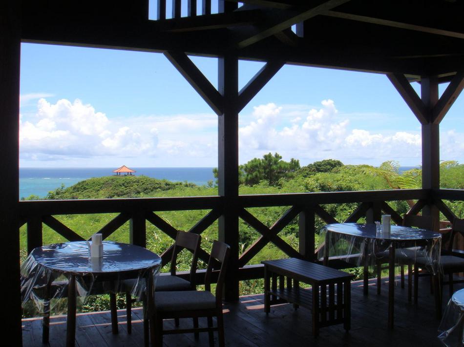 Sea Forest(Ishigakijima) Stop at Sea Forest(Ishigakijima) to discover the wonders of Ishigaki. Featuring a satisfying list of amenities, guests will find their stay at the property a comfortable one. All the necessary facilit