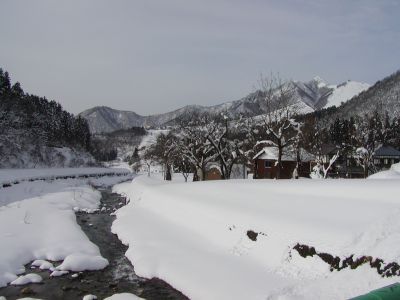 冬の大源太川